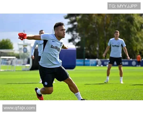 白人足球球星的杰出代表与历史影响力分析